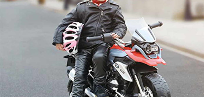 Offrir une moto électrique à son enfant ?