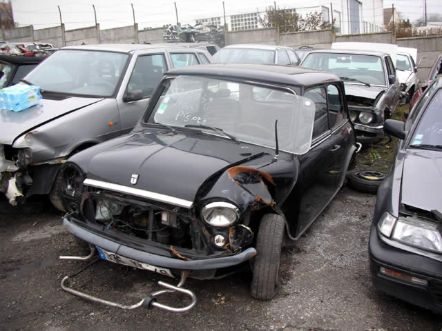 casse voiture ancienne